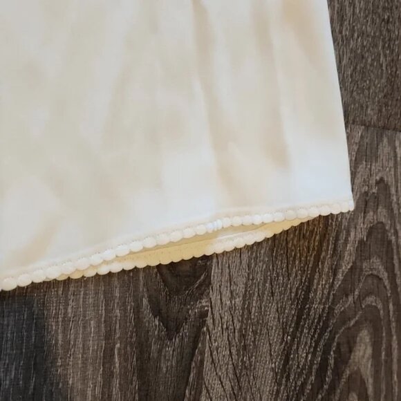 🍁 Elie Tahari stretch SILK Blouse 🍁 - Picture 5 of 9